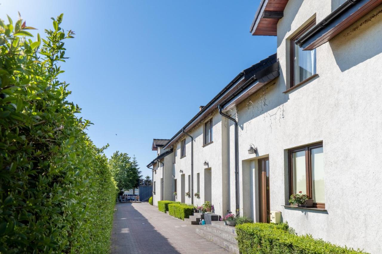 Osrodek Wypoczynkowy Swallow Apartment Grzybowo  Exterior photo